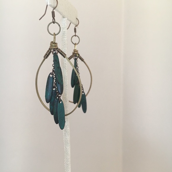 LaLaBella Design earrings - Picture 3 of 3